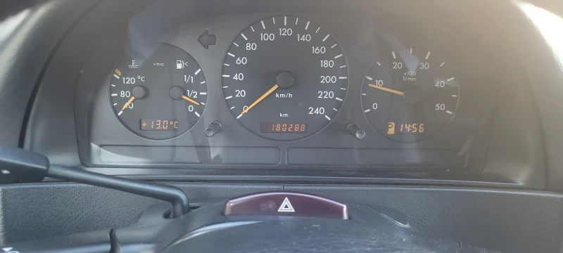 Mercedes-Benz ML 270, снимка 8 - Автомобили и джипове - 48642725