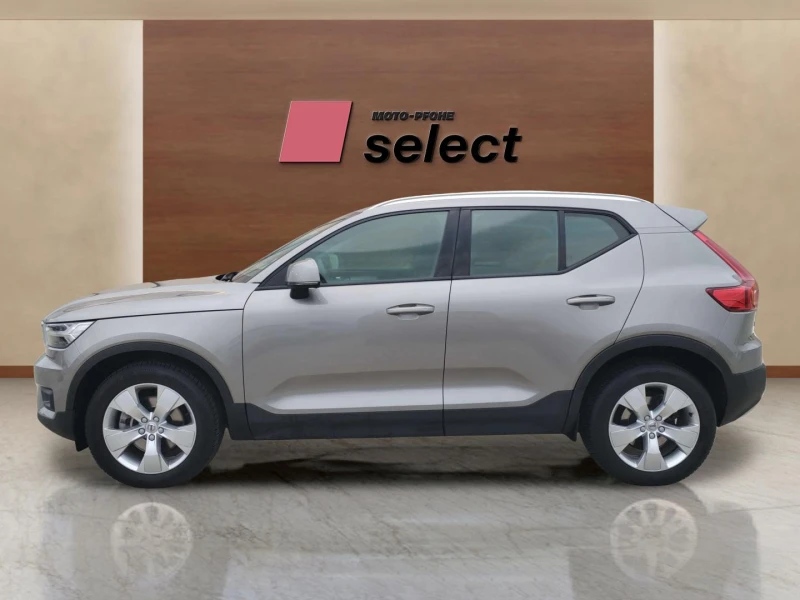 Volvo XC40 B4, снимка 8 - Автомобили и джипове - 52888322