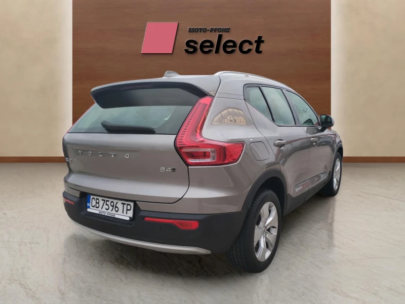 Volvo XC40 B4, снимка 5 - Автомобили и джипове - 52888322
