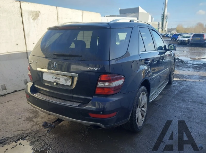 Mercedes-Benz ML 350 На части, снимка 3 - Автомобили и джипове - 52967339