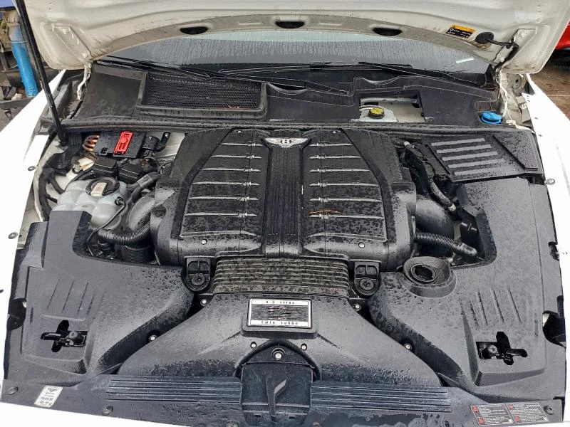 Bentley Bentayga 6.0L 12 All wheel drive, снимка 4 - Автомобили и джипове - 52939868
