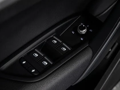 Audi Q5 * AвтоКредит * (ЦЕНА ДО БГ), снимка 11 - Автомобили и джипове - 54455831