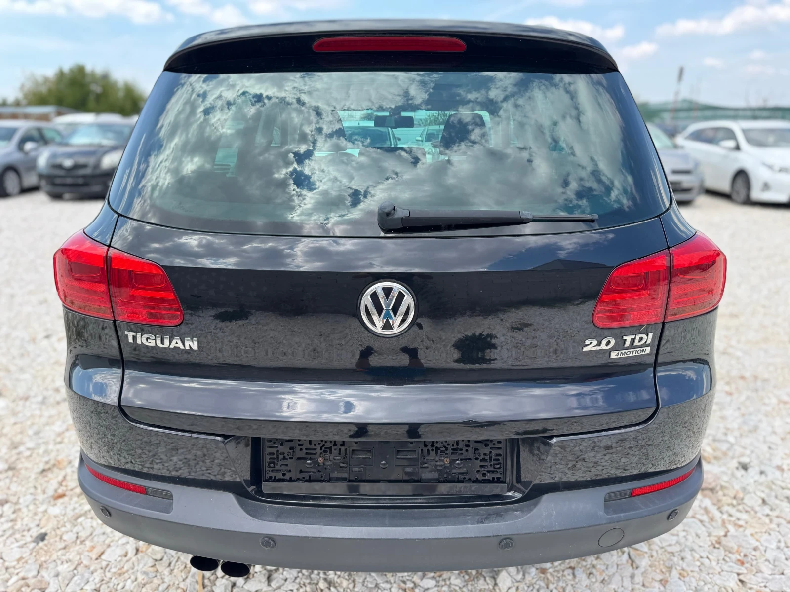 VW Tiguan 2.0 TDI / 4MOTION / LED / HIGHLINE 170 000km !!! - изображение 7