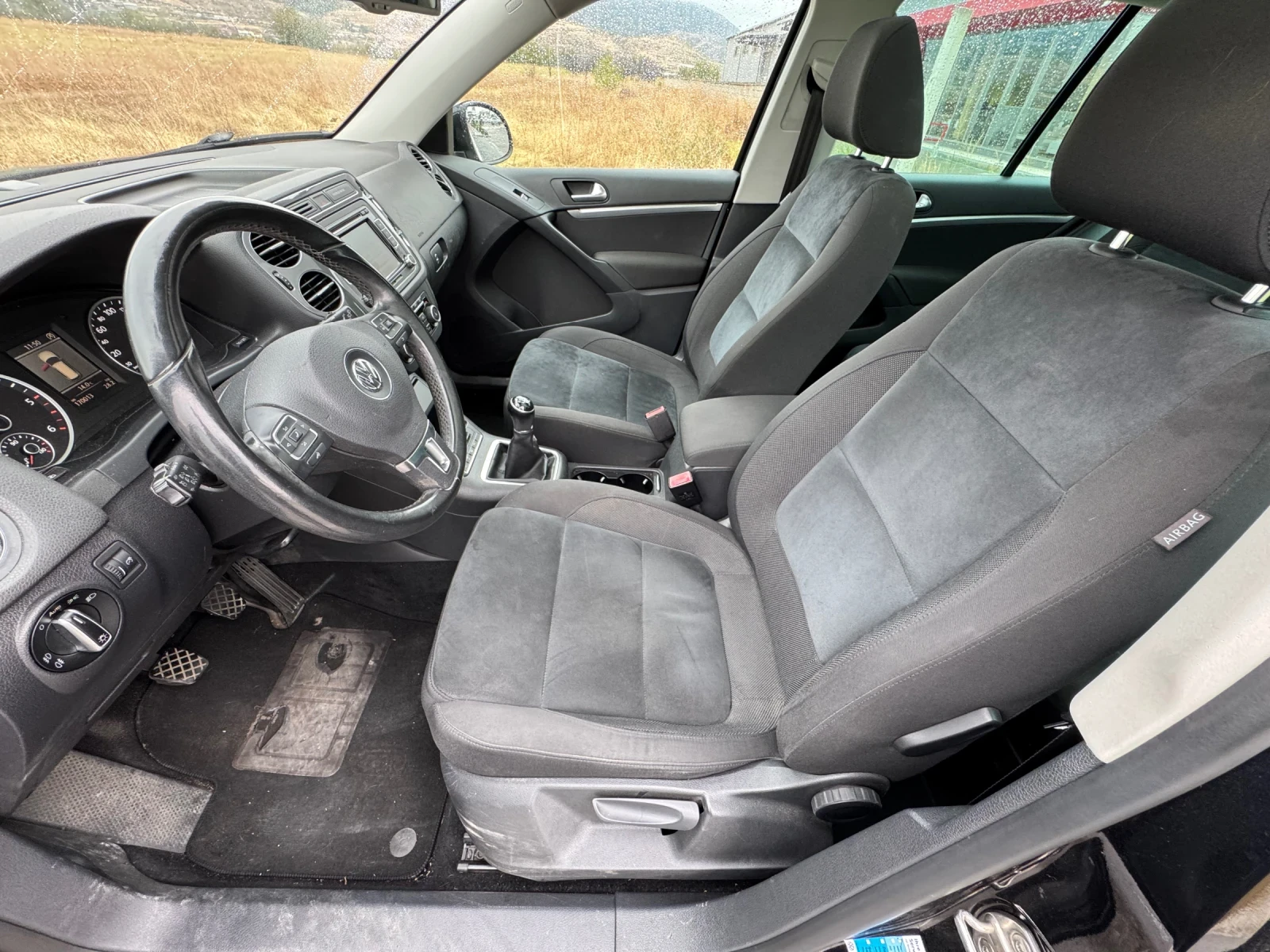 VW Tiguan 2.0 TDI / 4MOTION / LED / HIGHLINE 170 000km !!! | Mobile.bg — изображение 10