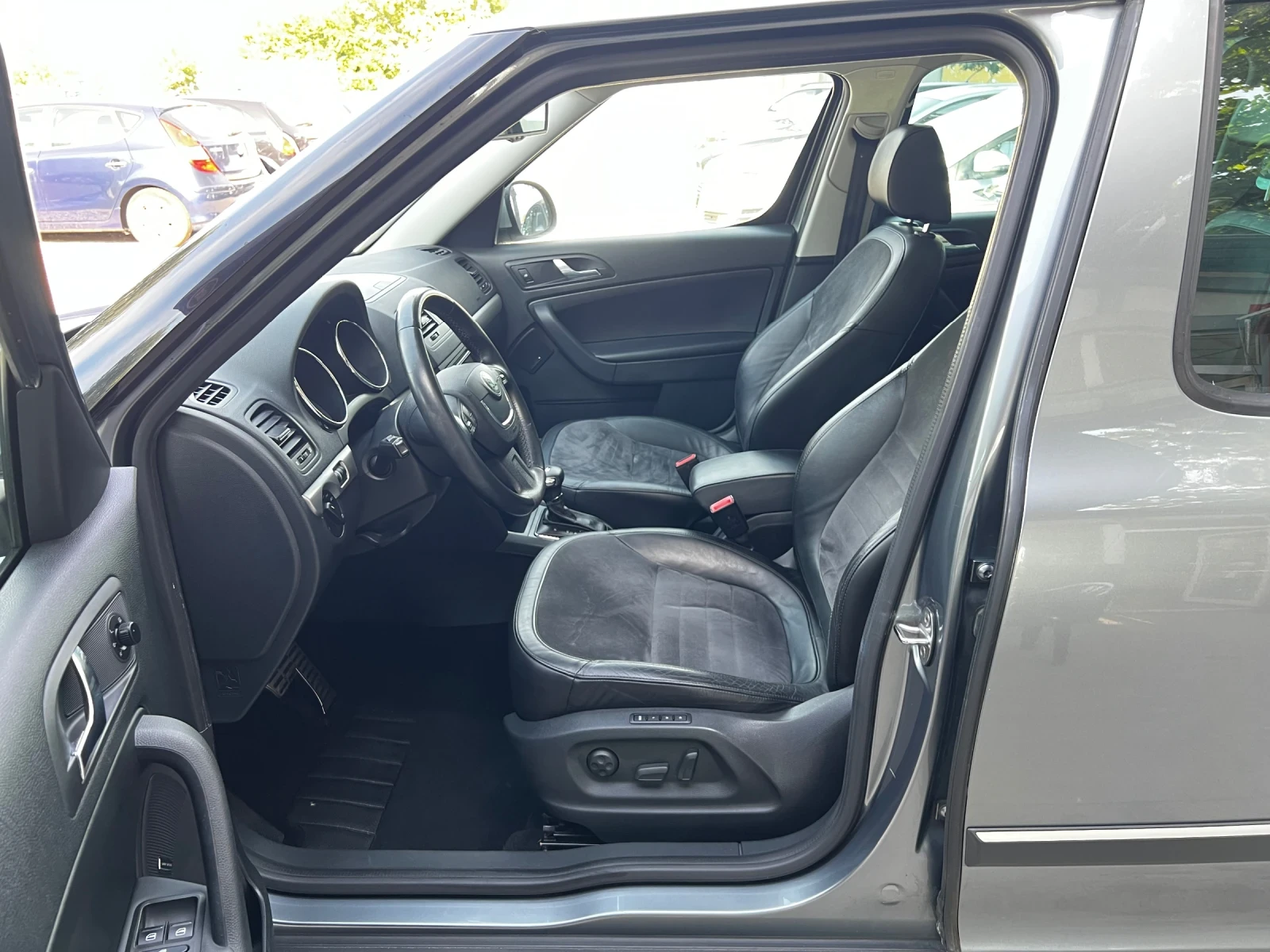 Skoda Yeti 2.0TDI 4X4 AUTOMATIC/NAVI/SWISS EDITION - изображение 10