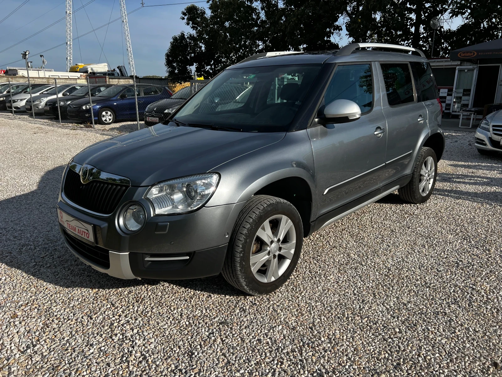 Skoda Yeti 2.0TDI 4X4 AUTOMATIC/NAVI/SWISS EDITION - изображение 2