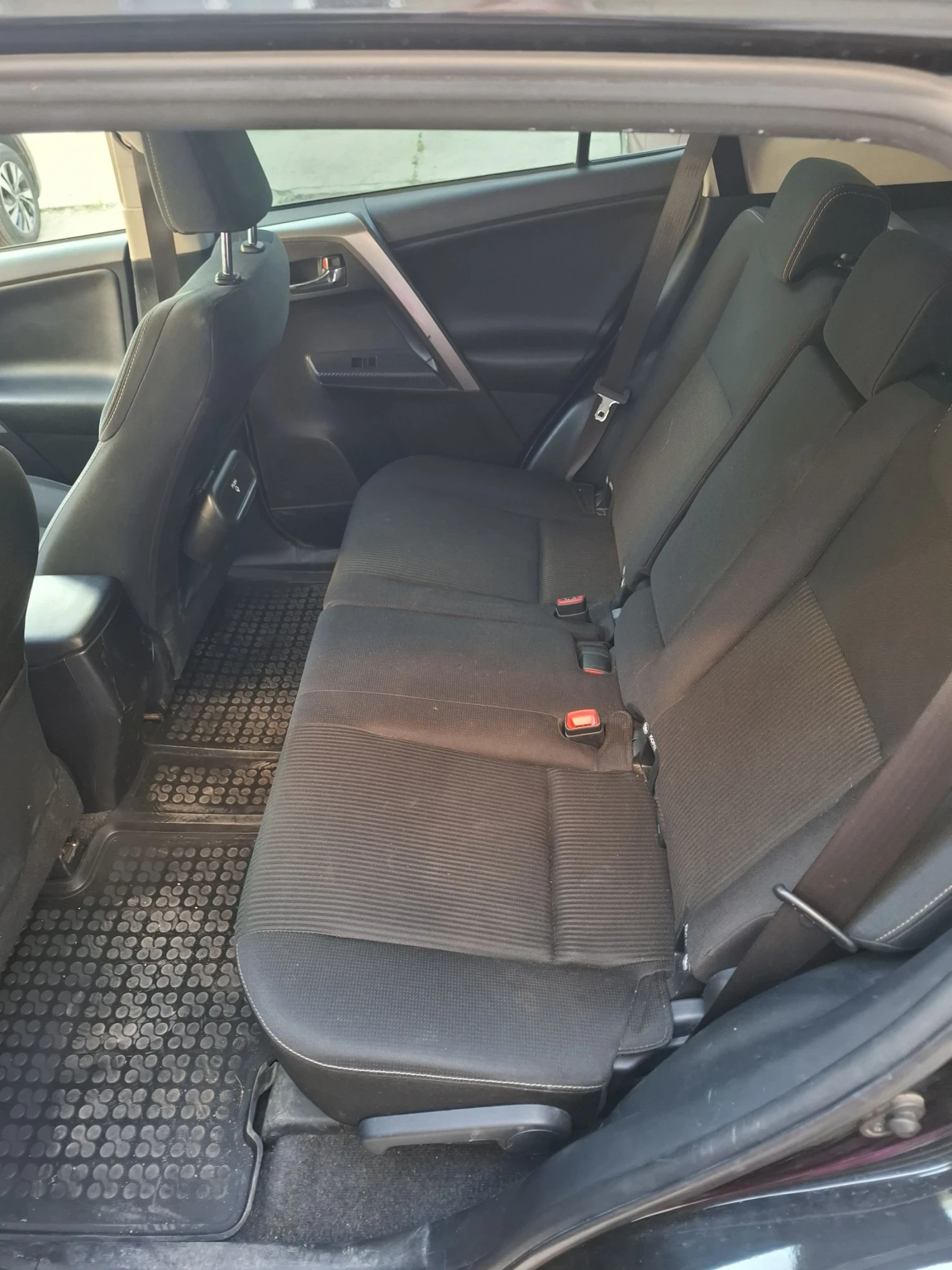 Toyota Rav4, снимка 9 - Автомобили и джипове - 54692637