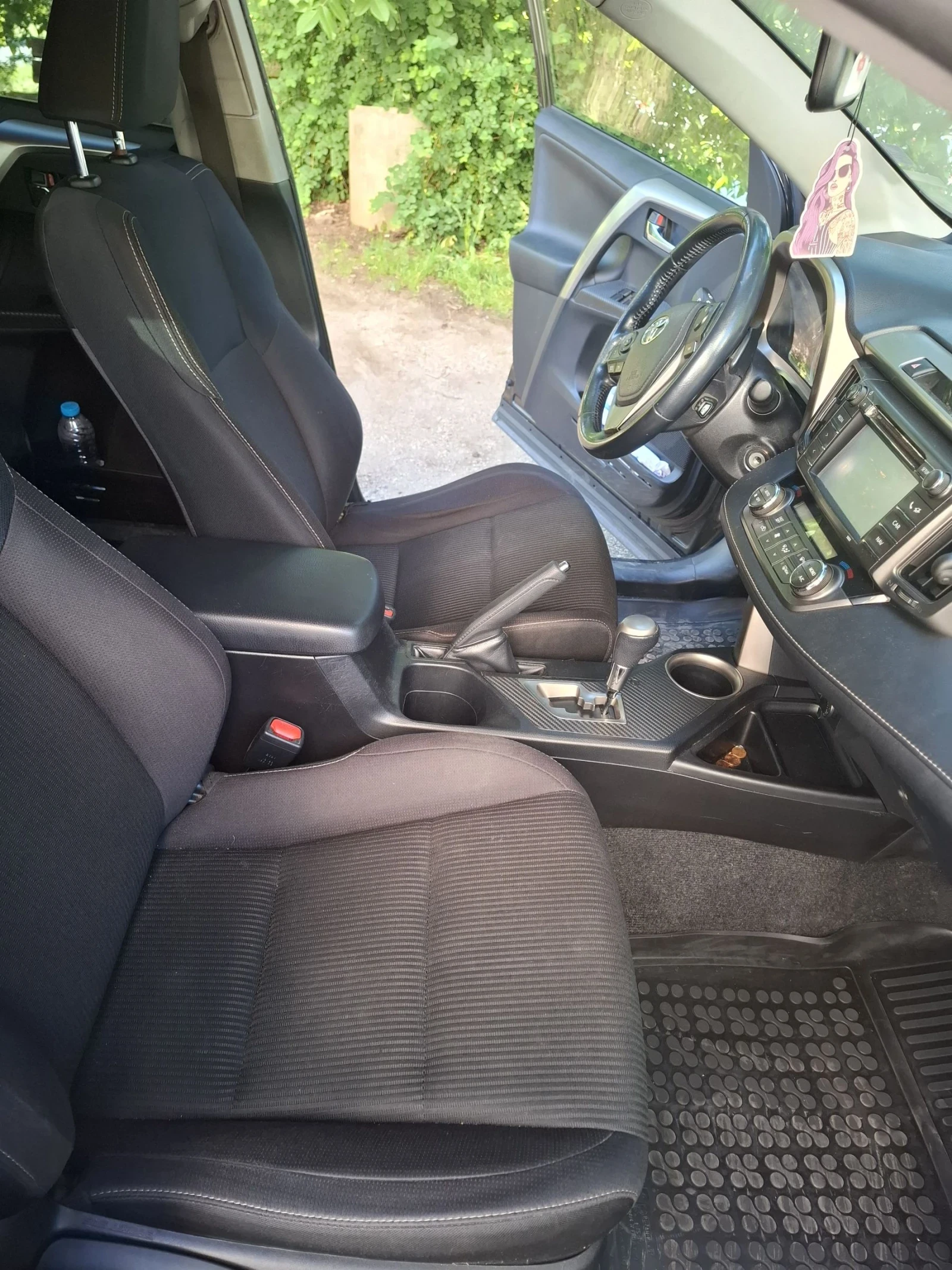 Toyota Rav4, снимка 11 - Автомобили и джипове - 54692637
