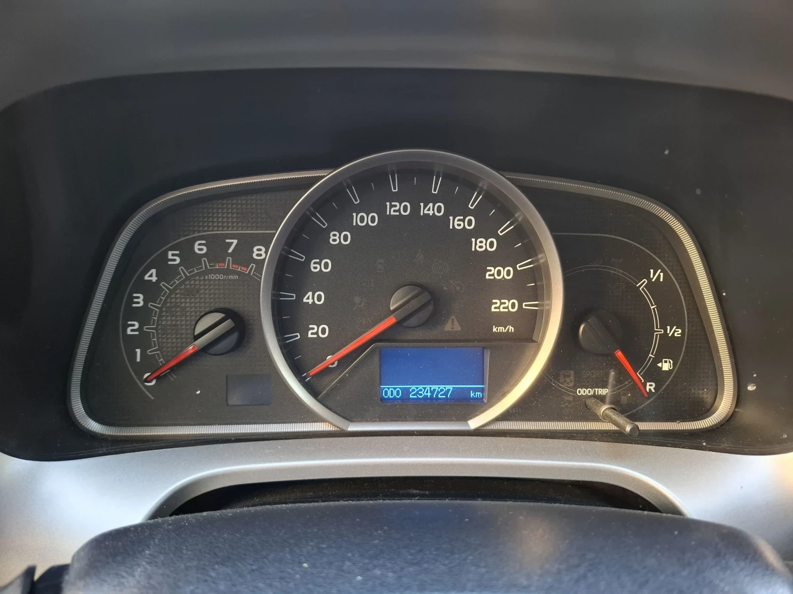 Toyota Rav4, снимка 7 - Автомобили и джипове - 54692637