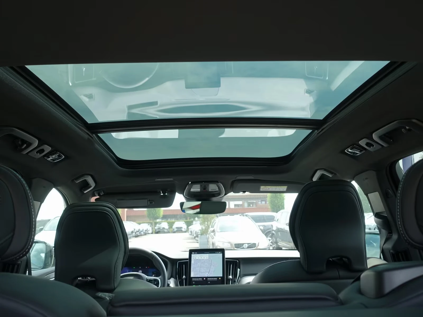 Volvo XC60 NEW 2026 T8 AWD Black Edition Plus, снимка 15 - Автомобили и джипове - 55570784