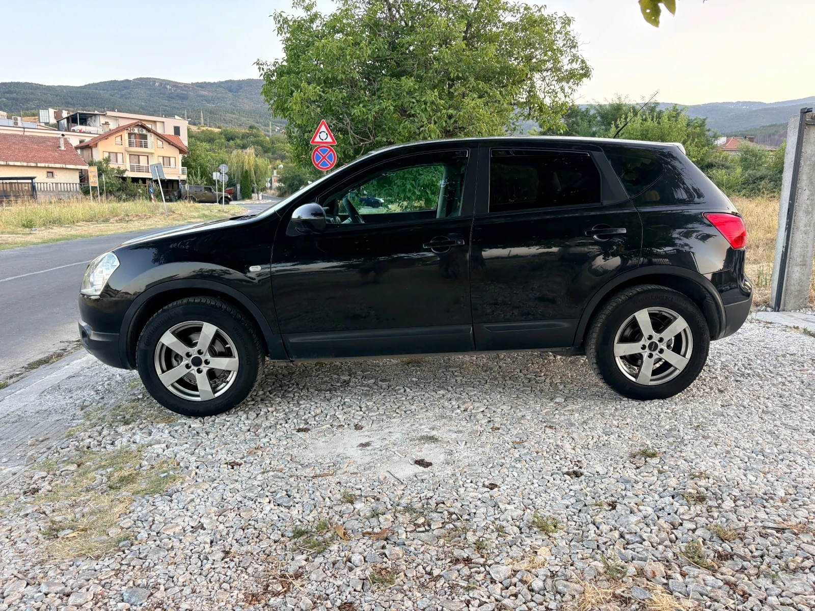 Nissan Qashqai 1.5 dci 110 кс, снимка 10 - Автомобили и джипове - 55891378