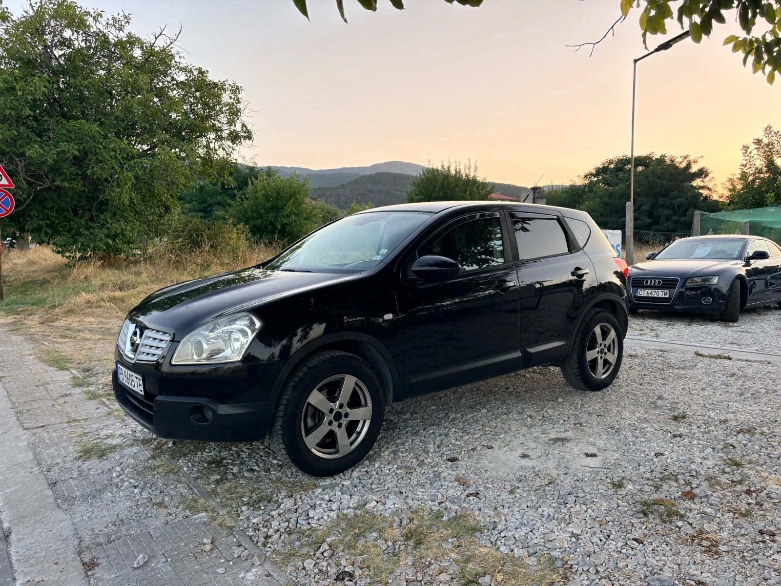 Nissan Qashqai 1.5 dci 110 кс, снимка 9 - Автомобили и джипове - 55891378