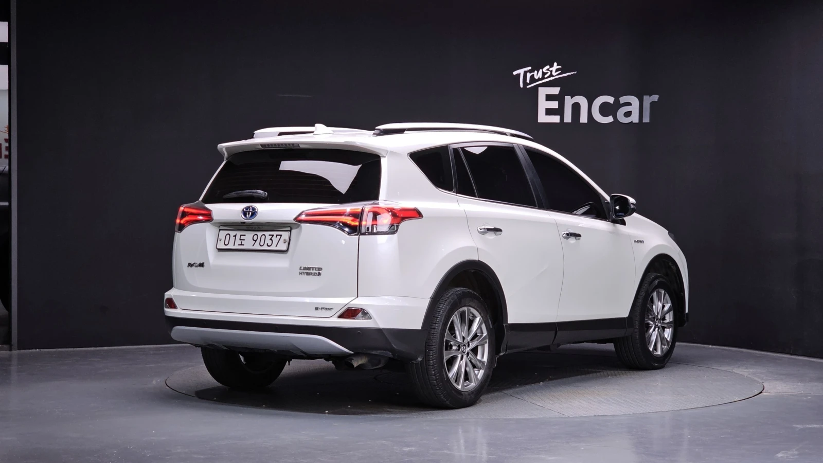 Toyota Rav4 4WD HYBRID LIMITED * FULLL | Mobile.bg � ����������� 3