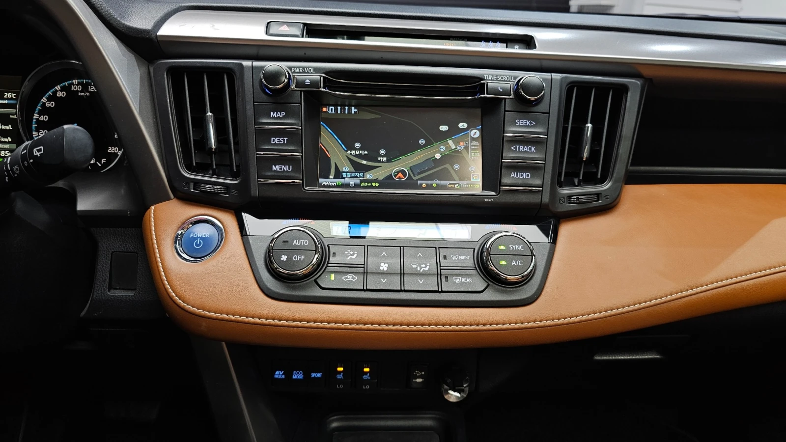 Toyota Rav4 4WD HYBRID LIMITED * FULLL | Mobile.bg � ����������� 11