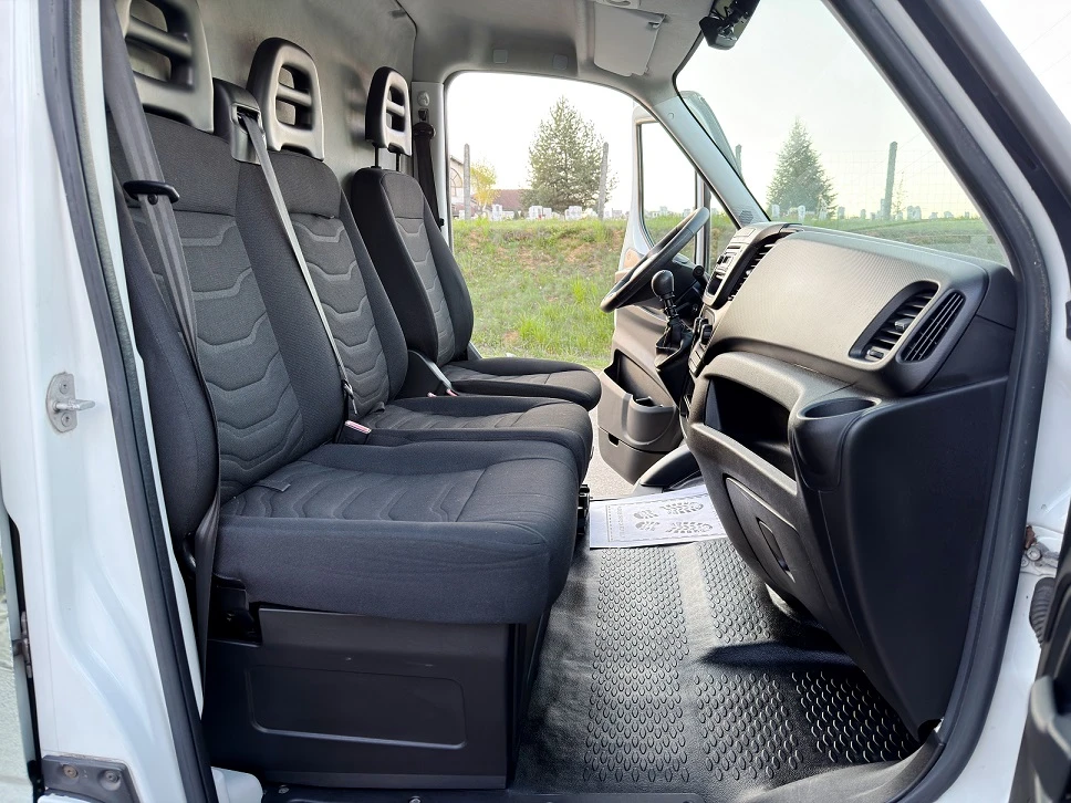 Iveco 35c15 3.0L* ХЛАДИЛЕН-29* ТОК* ТОРСИОН* до 3.5т, снимка 10 - Бусове и автобуси - 54240439