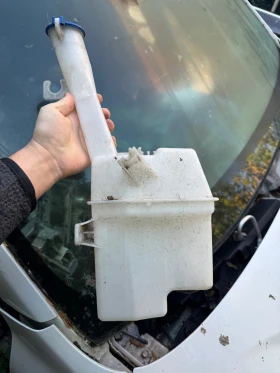 Kia Niro 2017г казанче за чистачките, снимка 2