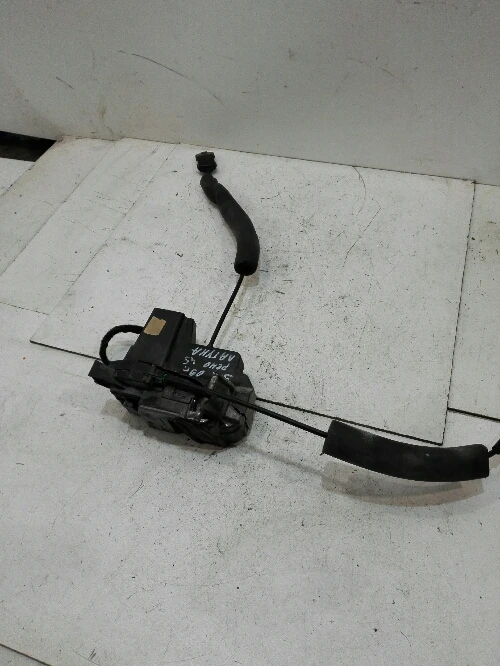 Брава врата задна лява Рено Лагуна хечбек