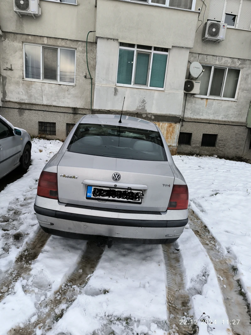 VW Passat 5, снимка 4 - Автомобили и джипове - 48510283