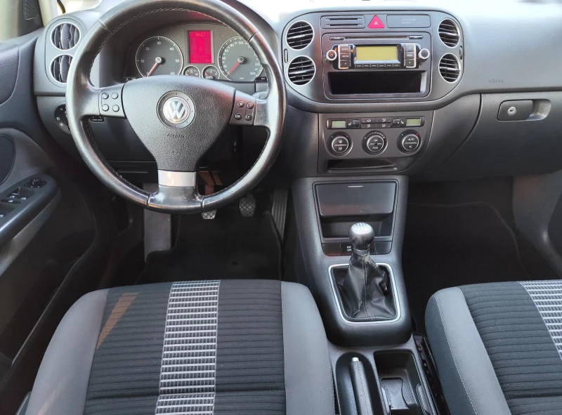 VW Golf Plus 1.9 TDI 105к.с. НОВ ВНОС ОТ ГЕРМАНИЯ , снимка 10 - Автомобили и джипове - 48731794