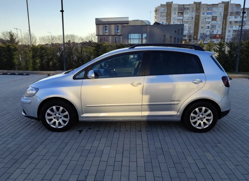 VW Golf Plus 1.9 TDI 105к.с. НОВ ВНОС ОТ ГЕРМАНИЯ , снимка 4 - Автомобили и джипове - 48731794