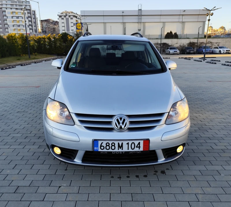 VW Golf Plus 1.9 TDI 105к.с. НОВ ВНОС ОТ ГЕРМАНИЯ , снимка 3 - Автомобили и джипове - 48731794