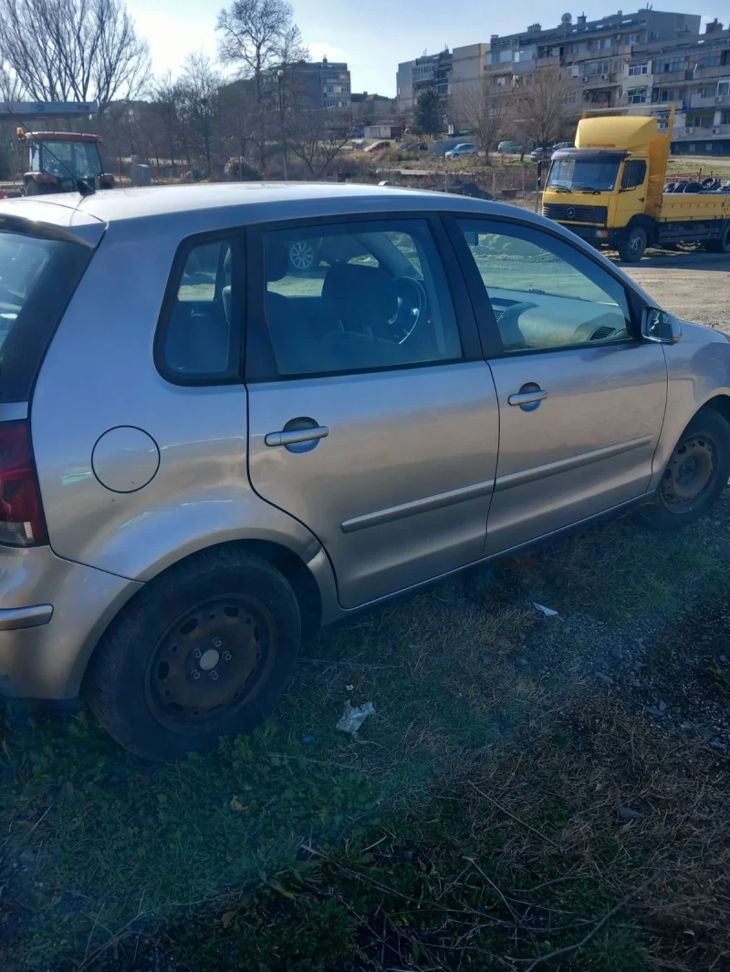 VW Polo, снимка 4 - Автомобили и джипове - 48897848