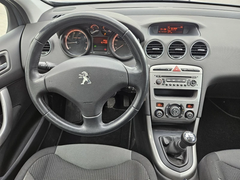 Peugeot 308 16i FACELIFT swiss edition , снимка 11 - Автомобили и джипове - 48925519