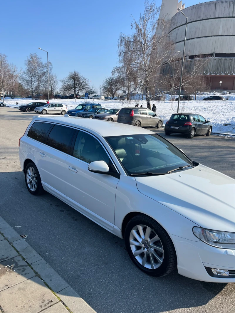 Volvo V70, снимка 3 - Автомобили и джипове - 49248310