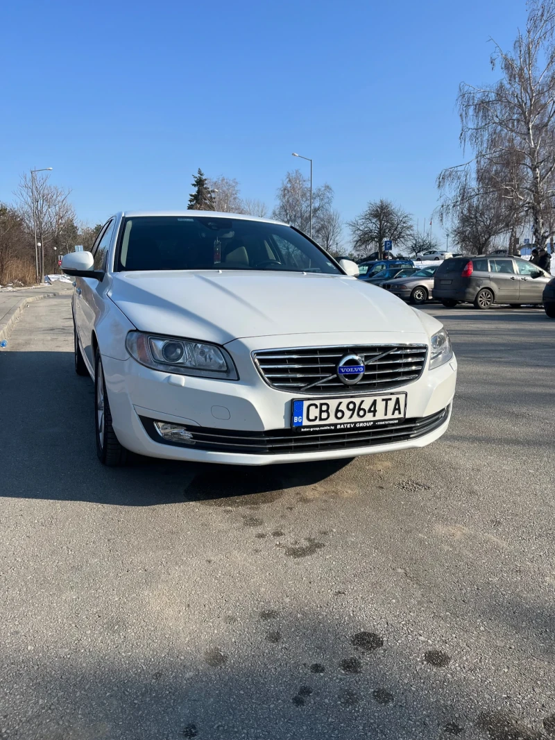 Volvo V70, снимка 1 - Автомобили и джипове - 49248310