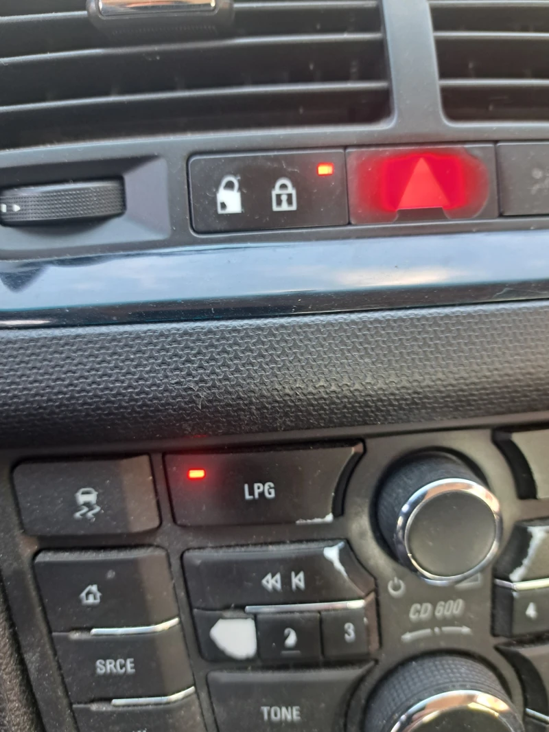 Opel Meriva B , снимка 15 - Автомобили и джипове - 52671516