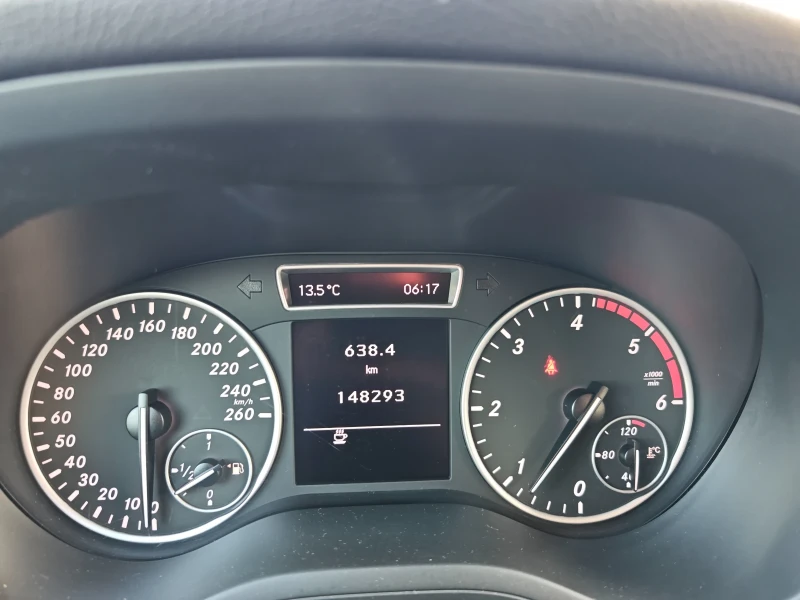 Mercedes-Benz B 180 Реални 148х.км. Камера 6 скорости Италия Euro5B , снимка 12 - Автомобили и джипове - 52297004