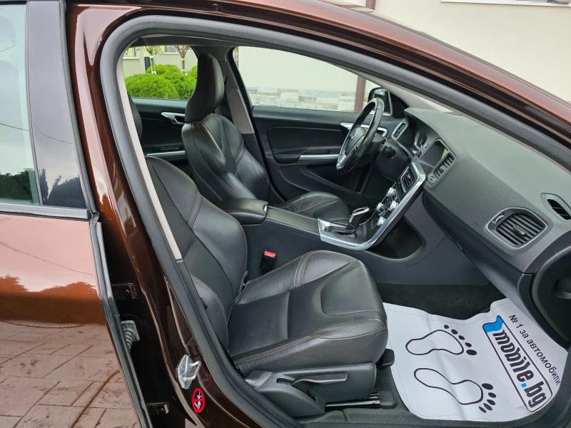 Volvo S60 2.4 D CROSS COUNTRY AWD KATO HOBA, снимка 14 - Автомобили и джипове - 52336380