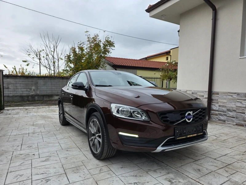 Volvo S60 2.4 D CROSS COUNTRY AWD KATO HOBA, снимка 3 - Автомобили и джипове - 52336380