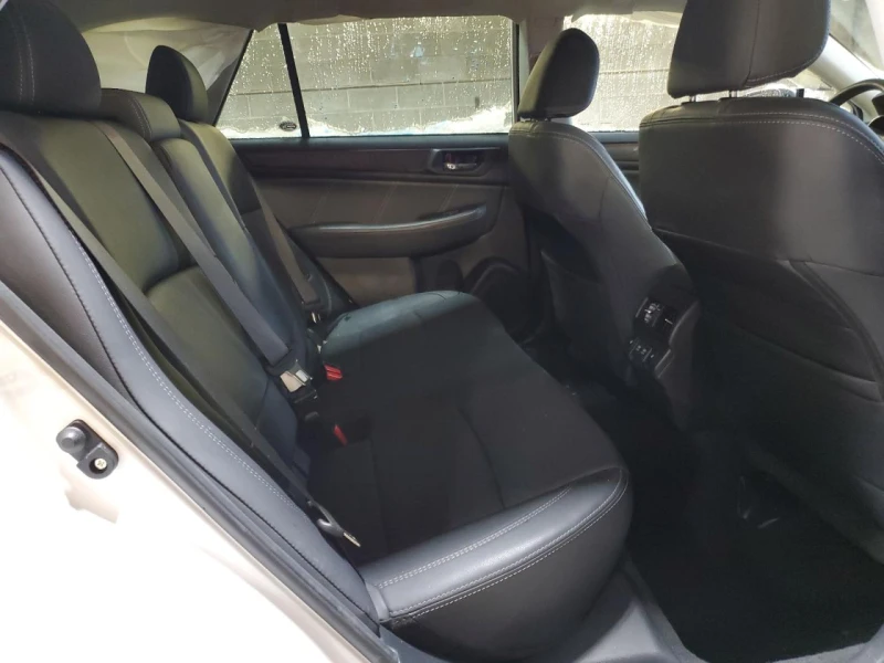Subaru Outback Limited / Harman Kardon / КОЖА / ПОДГРЕВ / Keyless, снимка 11 - Автомобили и джипове - 52431014