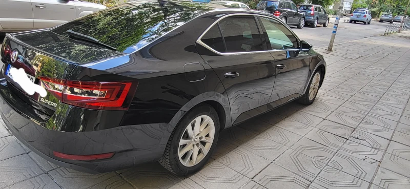 Skoda Superb, снимка 4 - Автомобили и джипове - 52444134