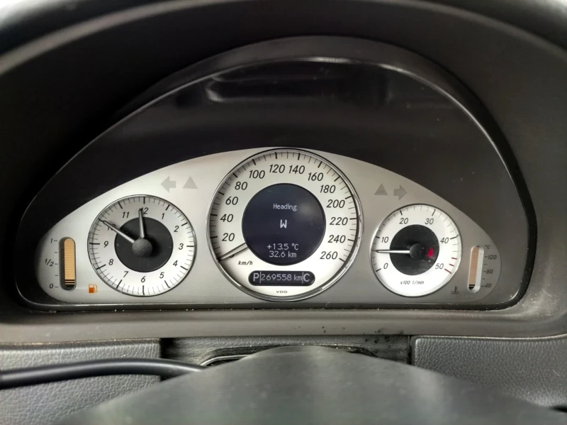 Mercedes-Benz CLK 320 cdi* TOP* Реални километри, снимка 11 - Автомобили и джипове - 52501530