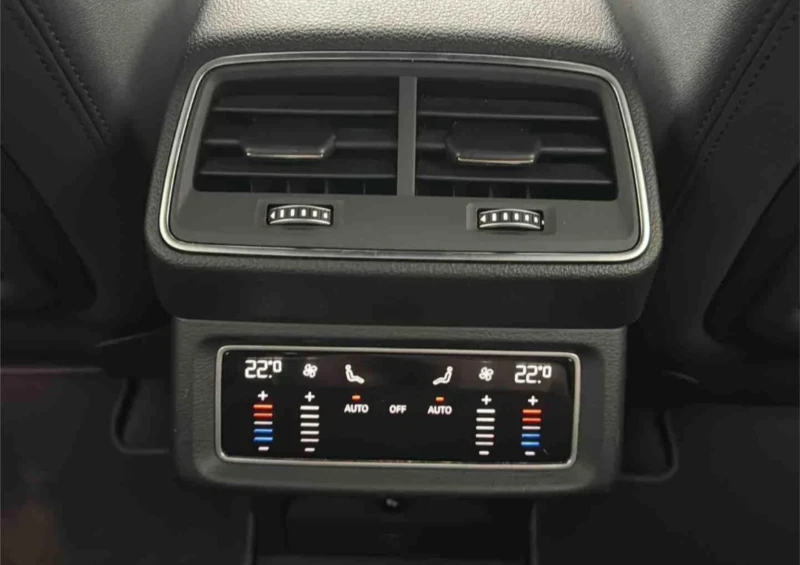 Audi E-Tron Quatro/Sportback/55/2xS line/Kam, снимка 10 - Автомобили и джипове - 52787328