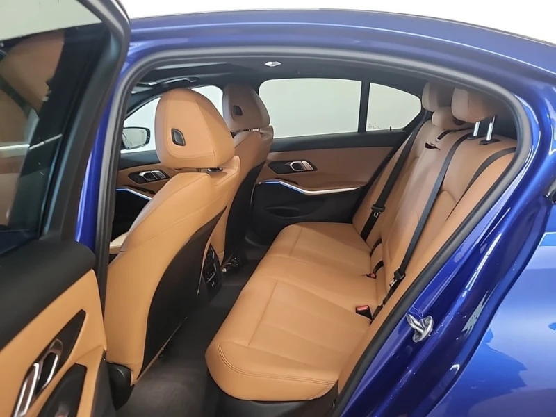 BMW 330 * 330E xDrive * M-Sport * CARFAX * Plug In Hybrid , снимка 11 - Автомобили и джипове - 53341291