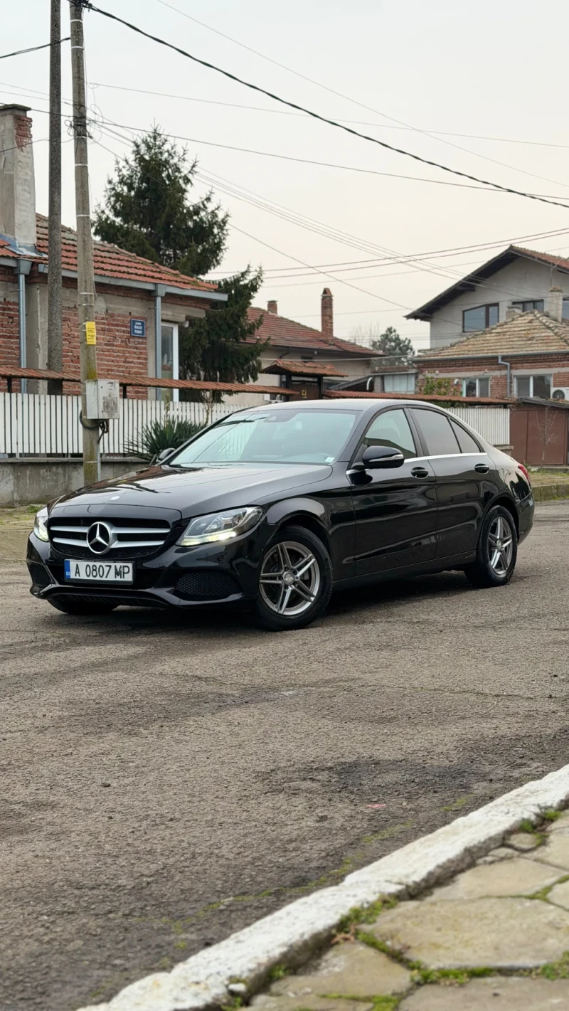 Mercedes-Benz C 220 ЕДИН СОБСТВЕНИК/CUSTOM САЛОН/ПОДГРЕВ/ЛИЗИНГ/БАРТЕР, снимка 3 - Автомобили и джипове - 53478272