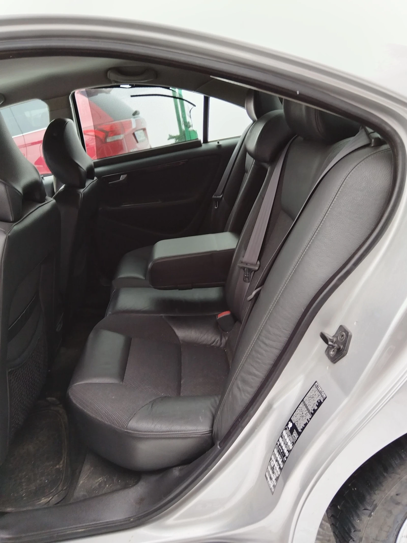 Volvo S60 2.4 D5. 163ks. 117000km. | Mobile.bg — изображение 15