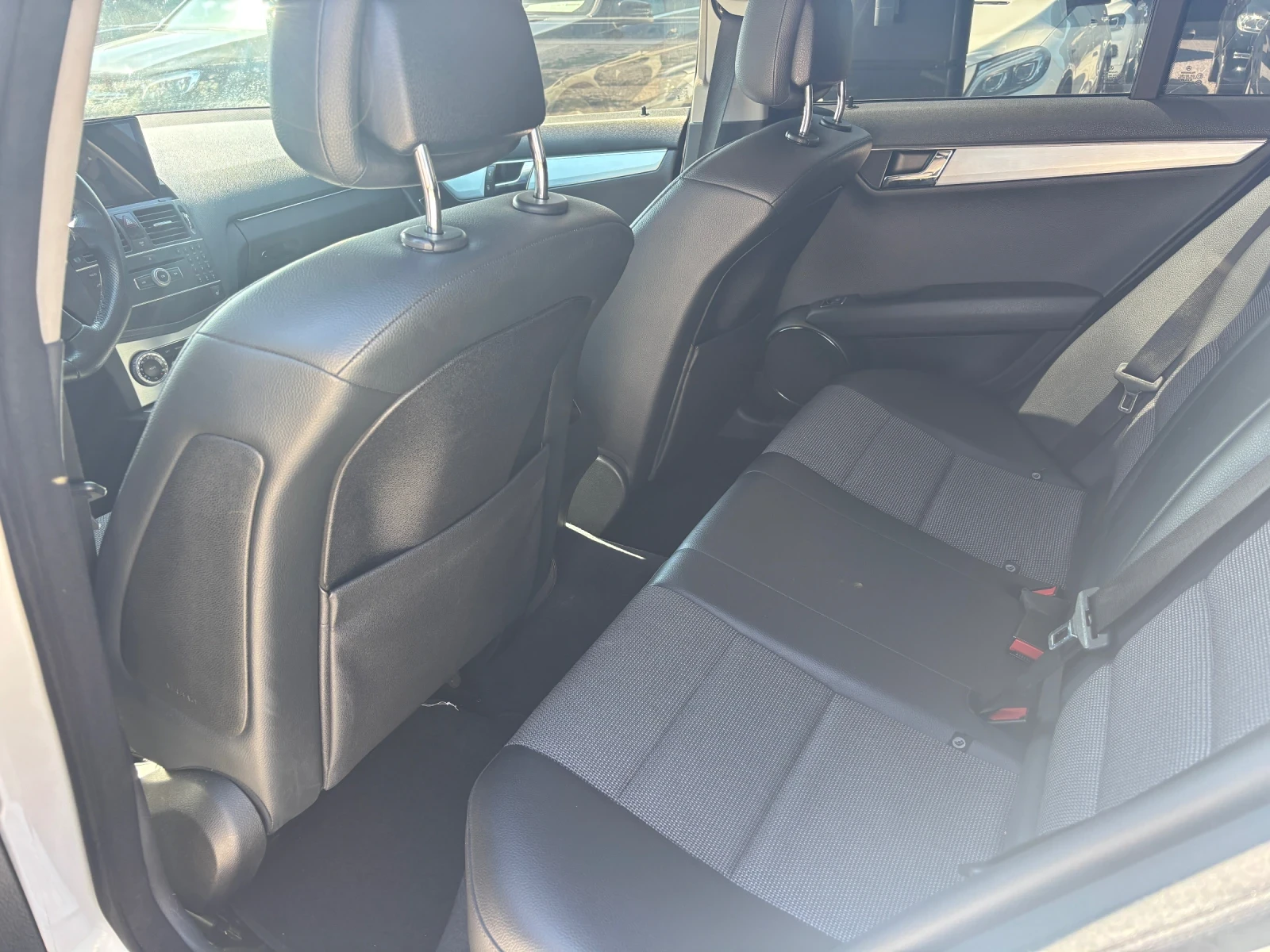 Mercedes-Benz C 200 Kompressor - изображение 10