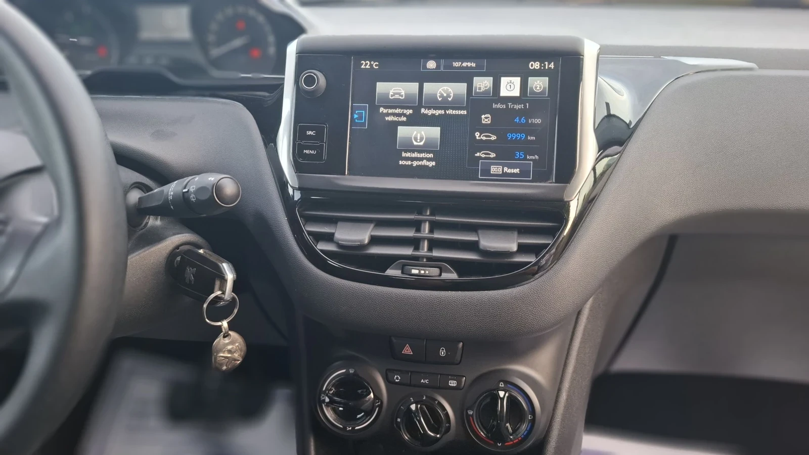 Peugeot 208 1.6 BlueHDI 125500 km - изображение 9