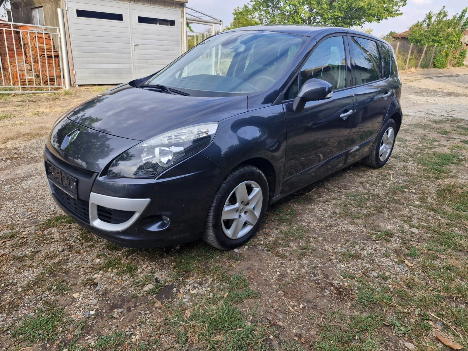 Renault Scenic 1.5DCI - изображение 9