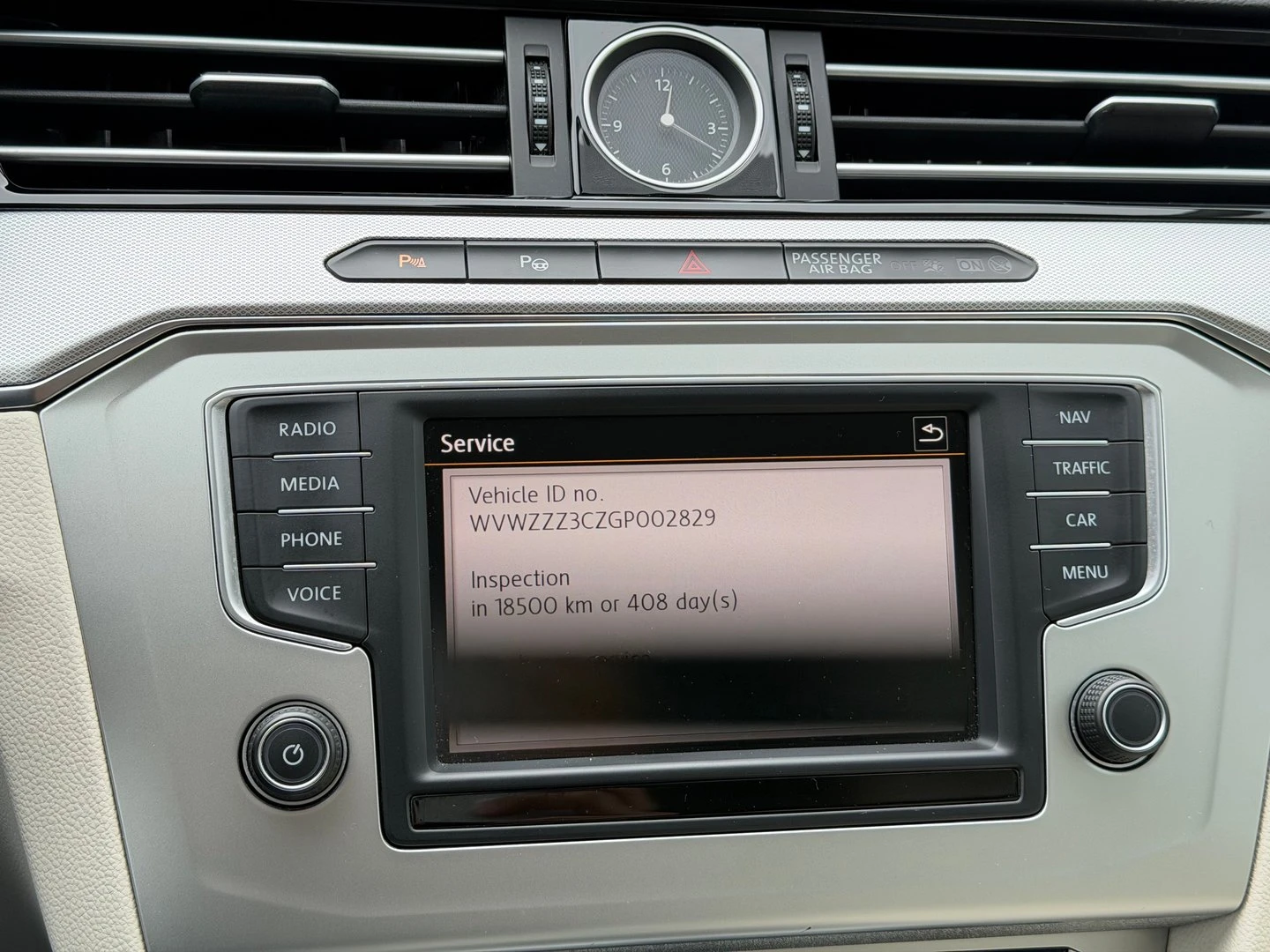 VW Passat VW Passat Var. Comfortline 2.0TDI SCR BMT | Mobile.bg   16