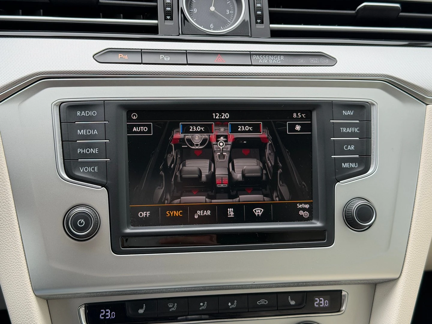 VW Passat VW Passat Var. Comfortline 2.0TDI SCR BMT | Mobile.bg   14