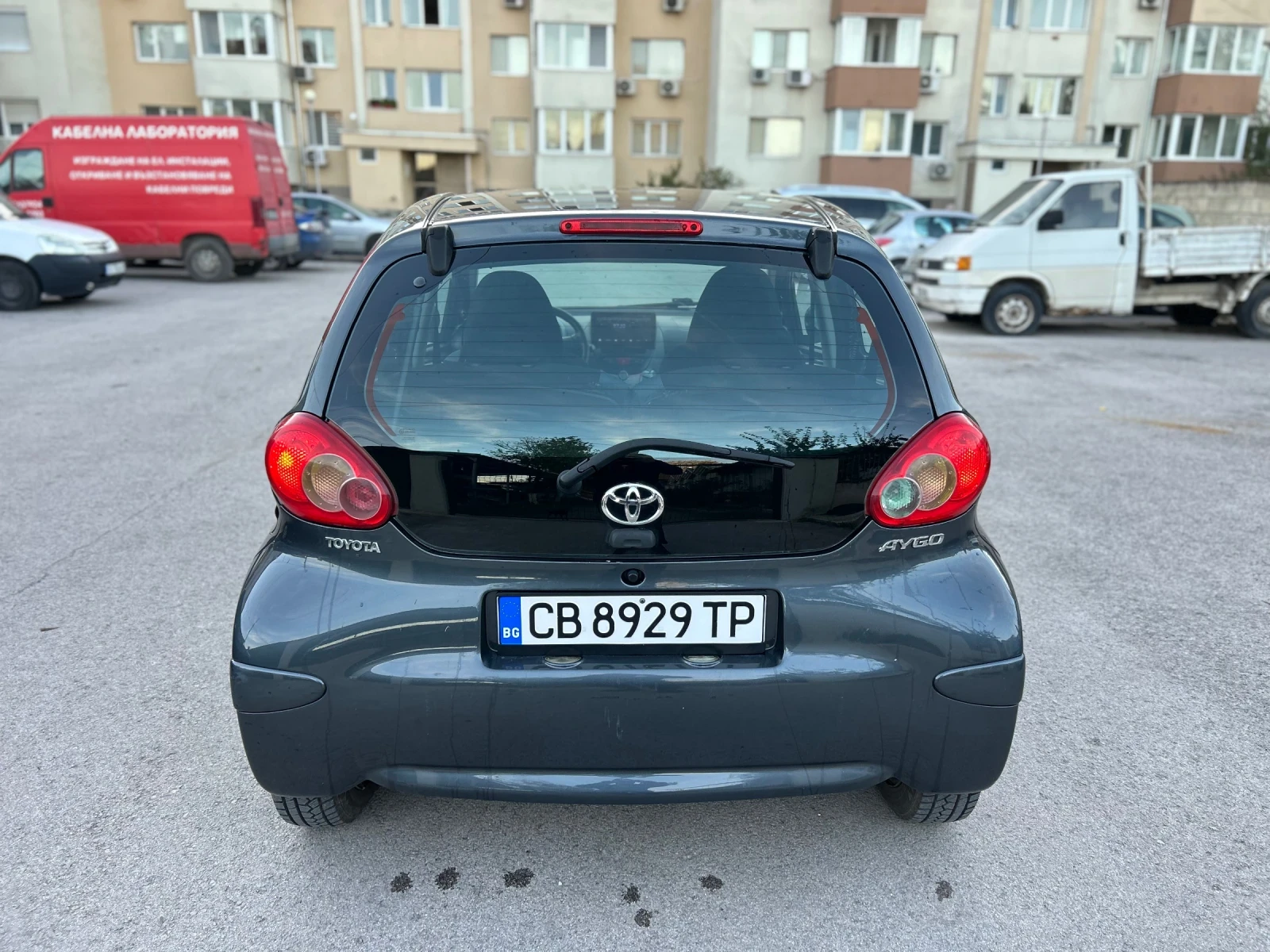 Toyota Aygo 1.0 - изображение 5