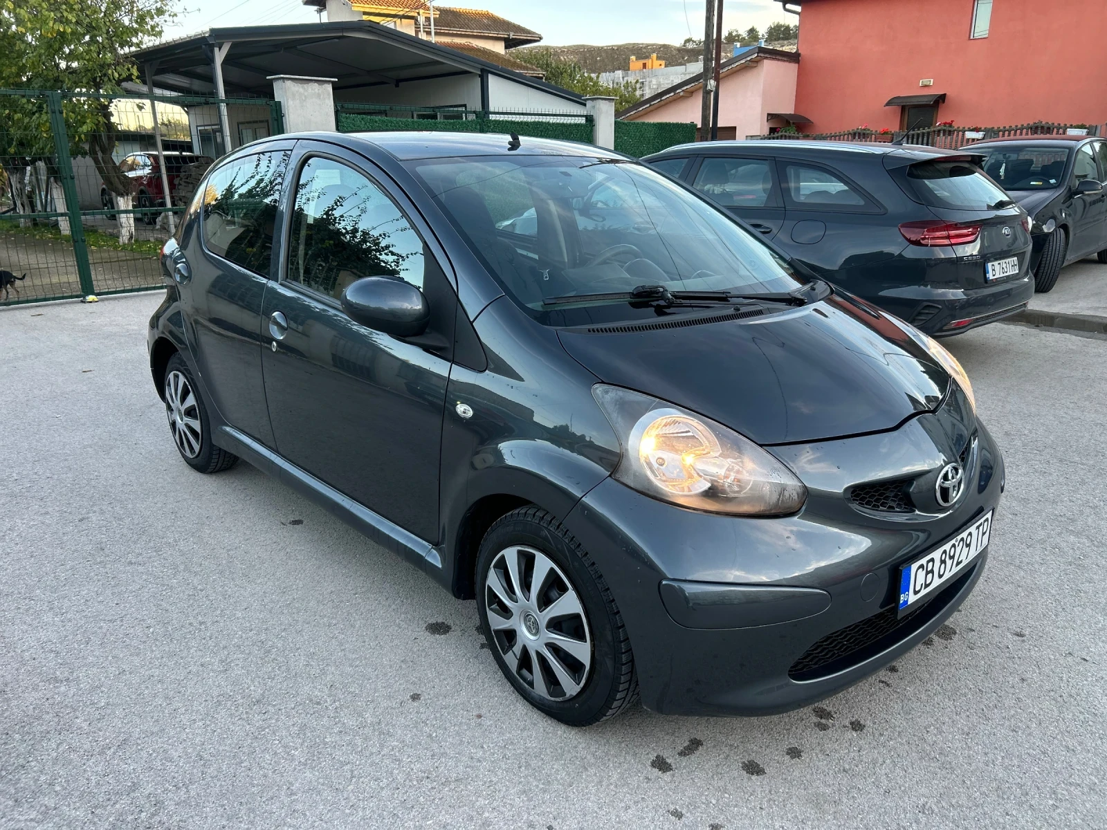 Toyota Aygo 1.0 - изображение 6