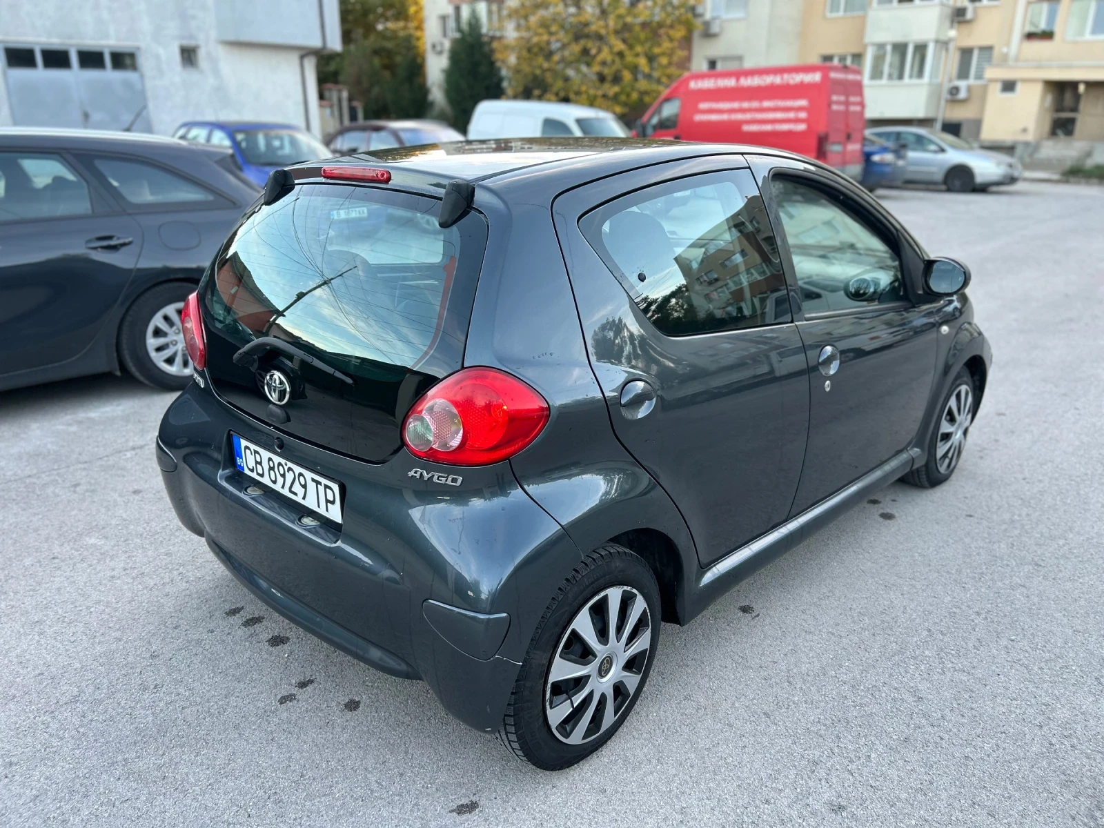 Toyota Aygo 1.0 - изображение 7