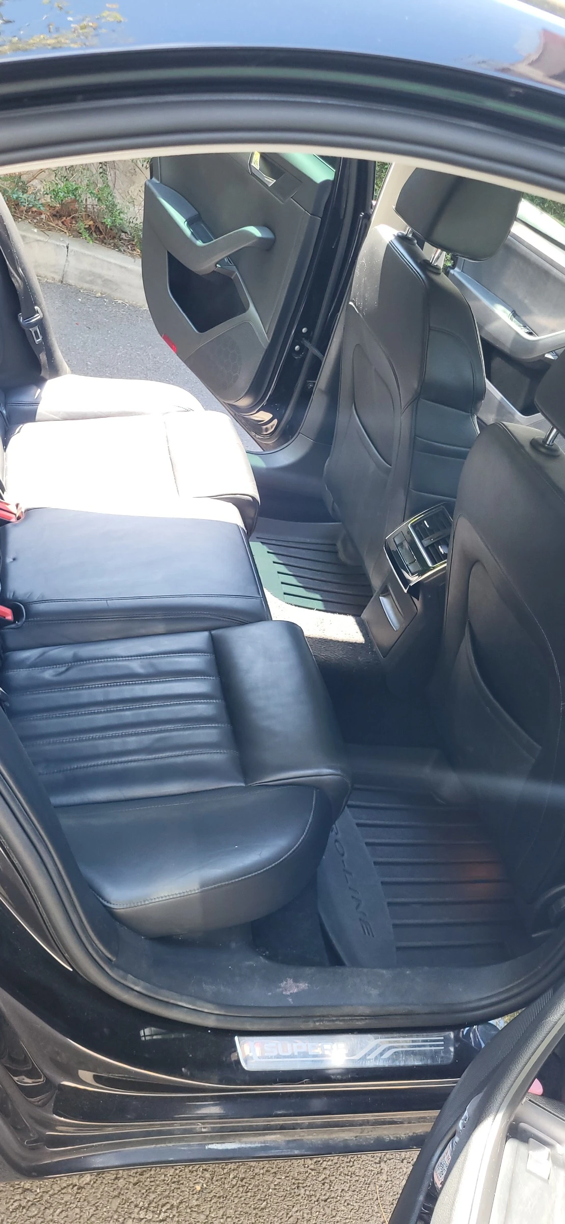 Skoda Superb | Mobile.bg � ����������� 11