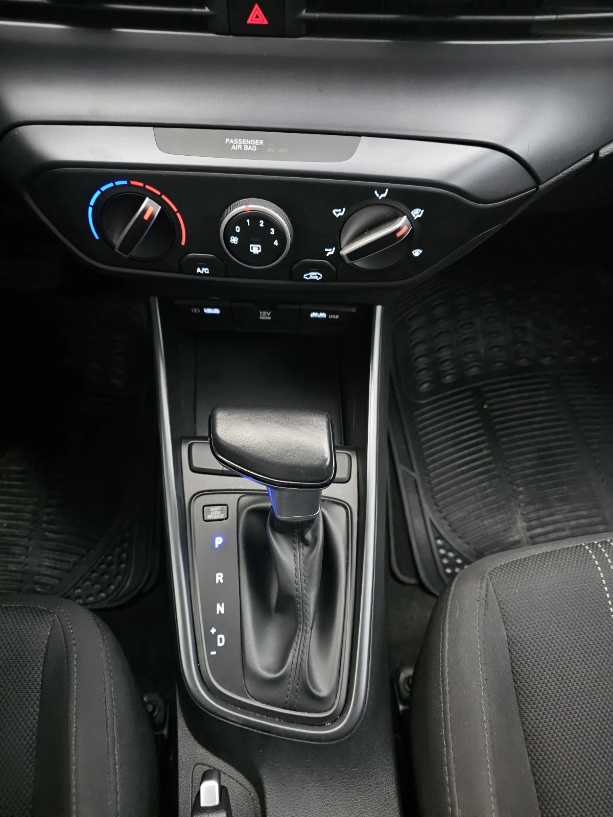 Hyundai I20 1.0 TCe 100 hp EDC - изображение 9